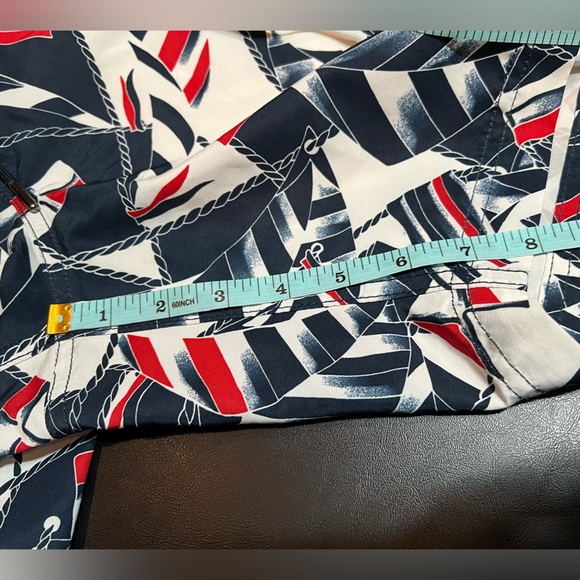 Lands’ End Swim Shorts - Picture 8 of 9